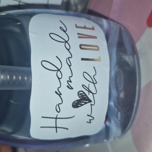 Foaming Hand Soap - Handcrafted-Winner's Choice - Picture 2 of 4